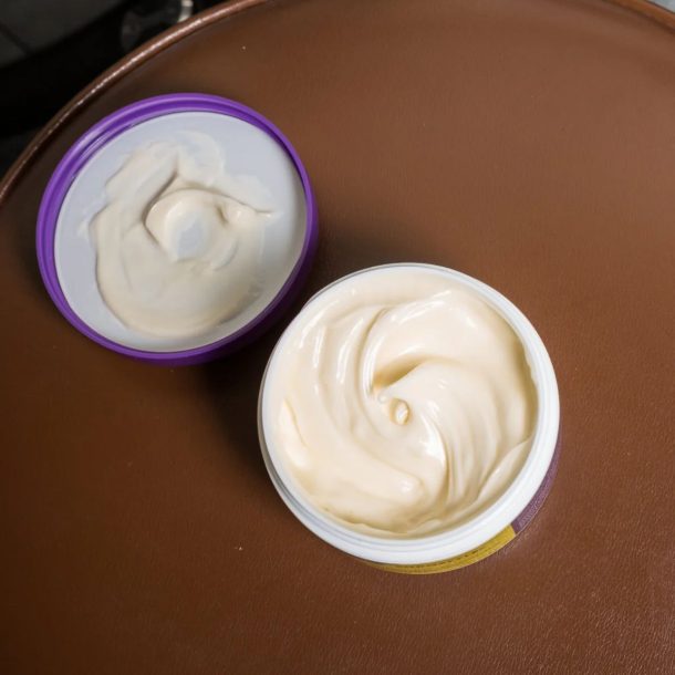 Chamois Butt’r EuroStyle Cooling Anti-Chafe Cream for Hot Conditions – Convenient 235ml Jar (opened)