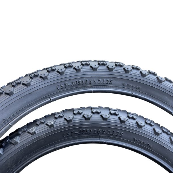 AirPro BMX Freestyle Kids Bike Tyres 16 x 2.125 Black (2 Pack) [TY515-PK2] Close view