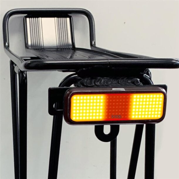 CARATBK202024202 Knog Blinder Link 100 Rear Bike Light - Rack Mounted