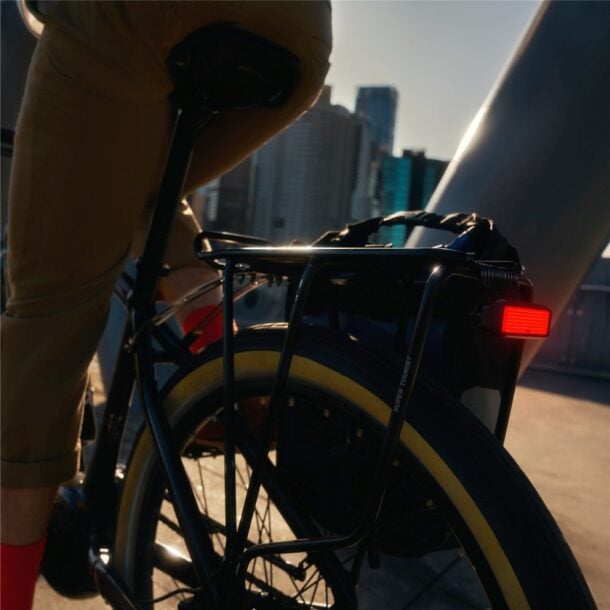 KN1299520Lifestyle Knog Blinder Link 100 Rear Bike Light - Rack Mounted