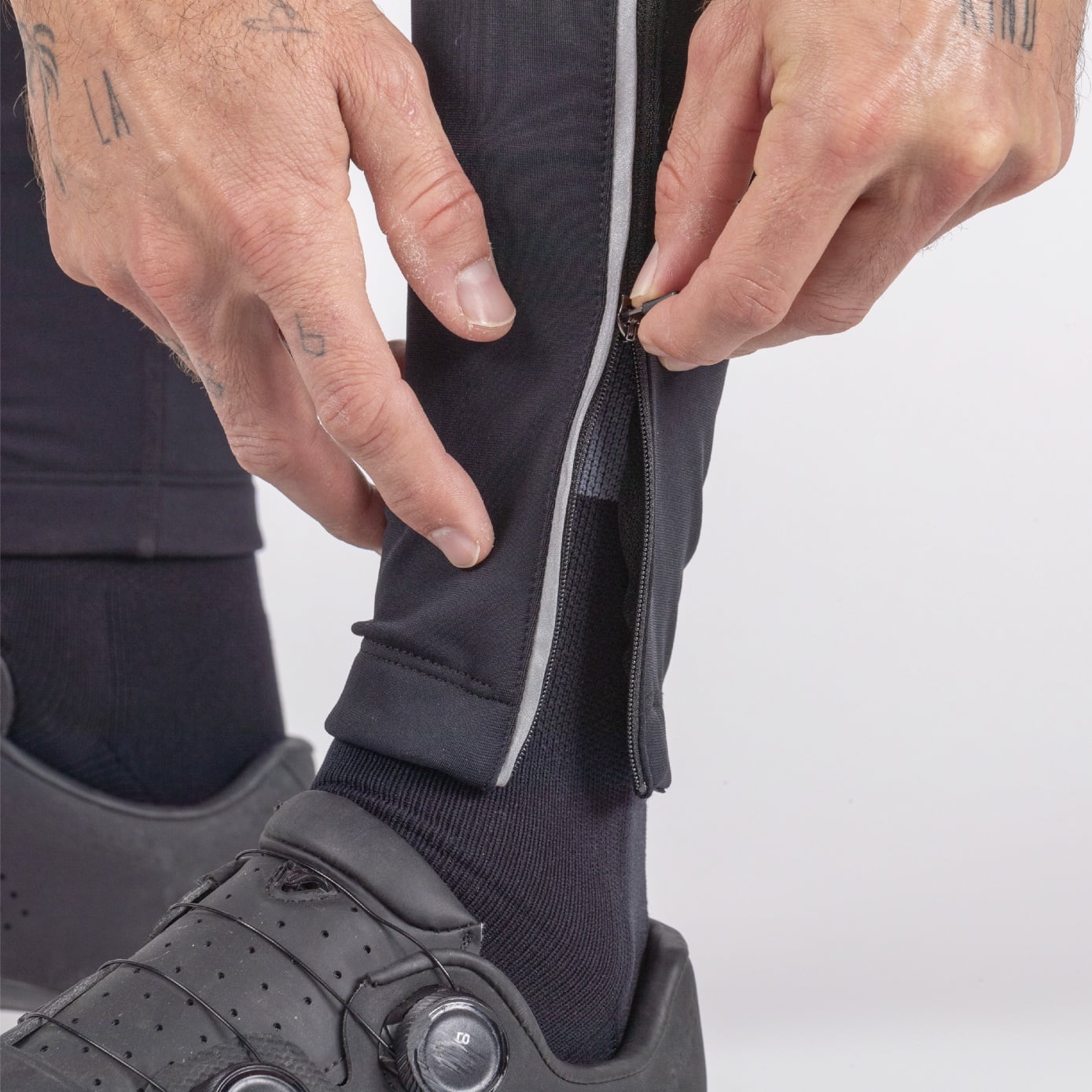 Bellwether Men's Thermaldress Padded Cycling Tights - Black Bellwether Men's Thermaldress Padded Cycling Tights - Black