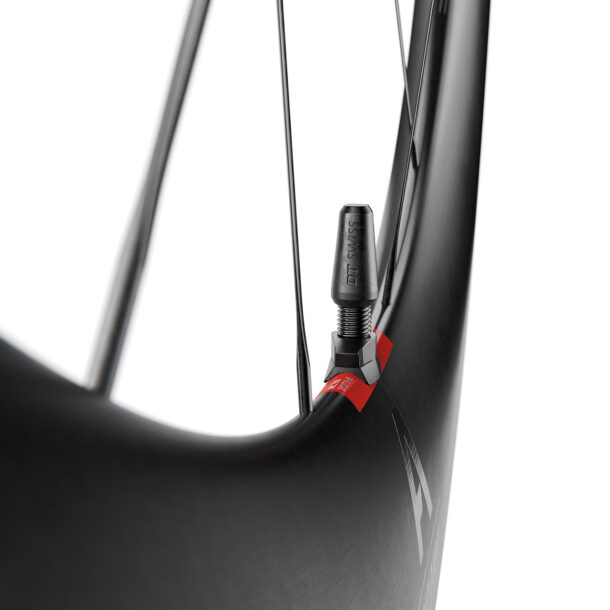 DTW0257 4 DT Swiss ARC 1100 DICUT Road Carbon Aero Race Wheels | 700C