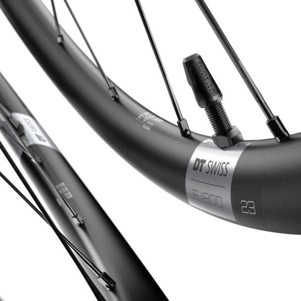 Alternative view of DT Swiss E 1800 SPLINE Disc Road Front Wheel | 700C | 12x100
