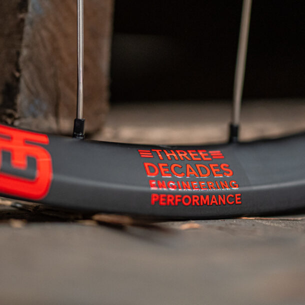 DTW242 3 DT Swiss EXC 1200 Classic Carbon Enduro Wheels | 29" | 3DEC Limited Edition
