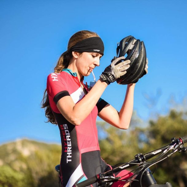 Halo Bandit Air Woman on Bike with Helmet