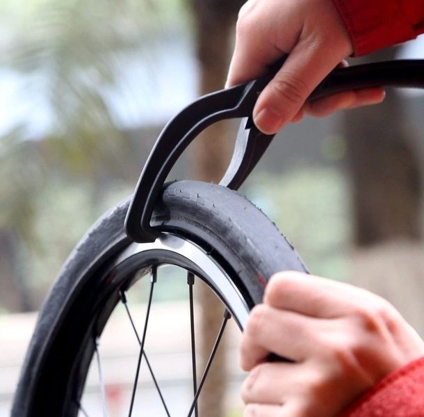 Alternative view of Positz Tyre Clamp Jack for Hard-to-Fit Tyres